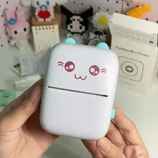 Tagmate Compact and rechargeable thermal label and sticker printer usage gif- INNOVA TRENDY